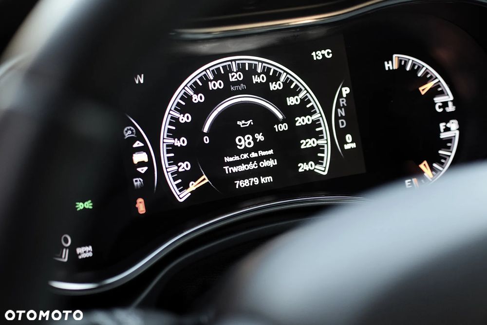 Jeep Grand Cherokee - 18