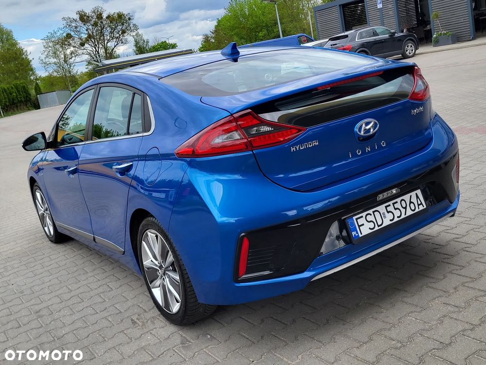 Hyundai IONIQ Hybrid Platinum - 10