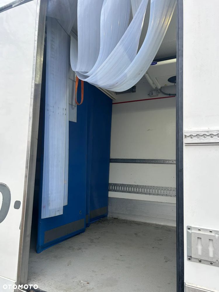 Mercedes-Benz Sprinter - 20