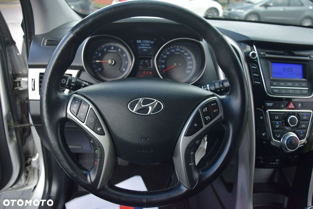 Hyundai i30 blue 1.6 GDI Trend - 20