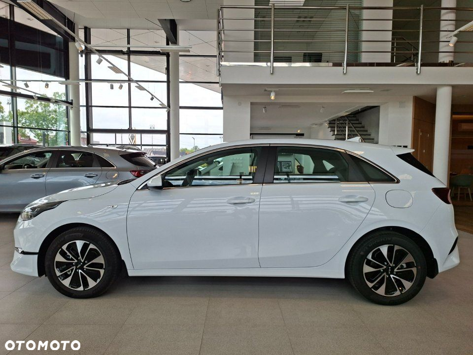 Kia Ceed - 7