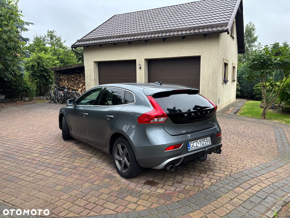 Volvo V40 D4 Drive-E R-Design Momentum - 3