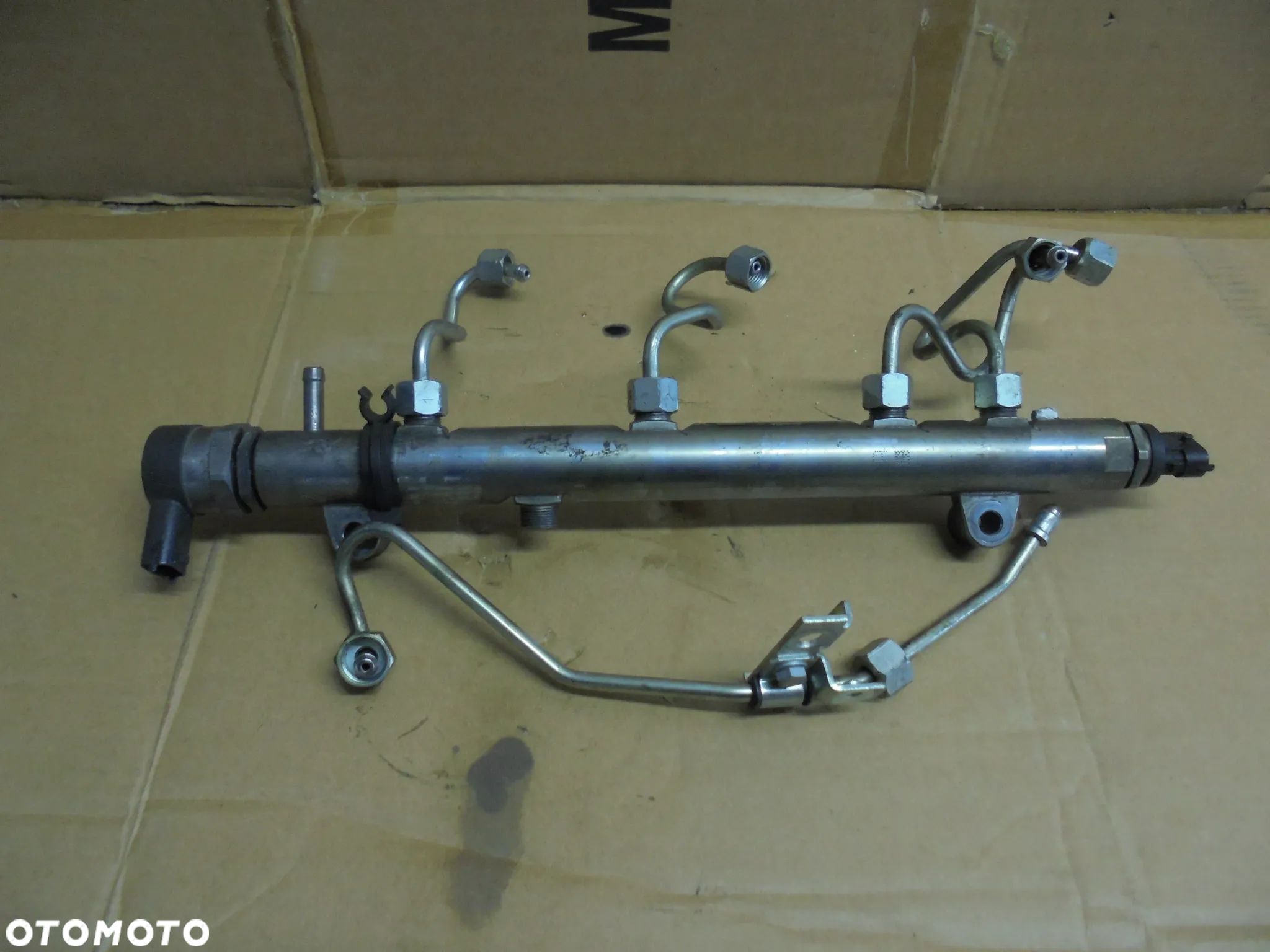 LISTWA PALIWOWA Iveco Daily Mitsubishi canter fuso  0445214248 504371261 - 1