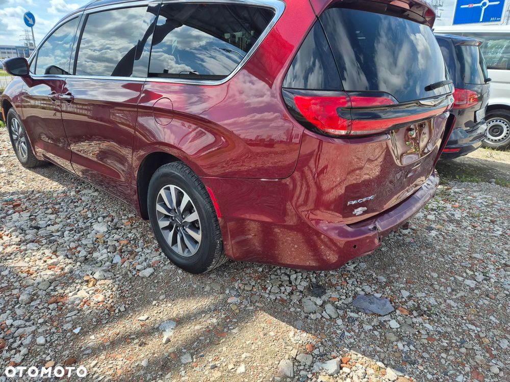 Chrysler Pacifica - 37