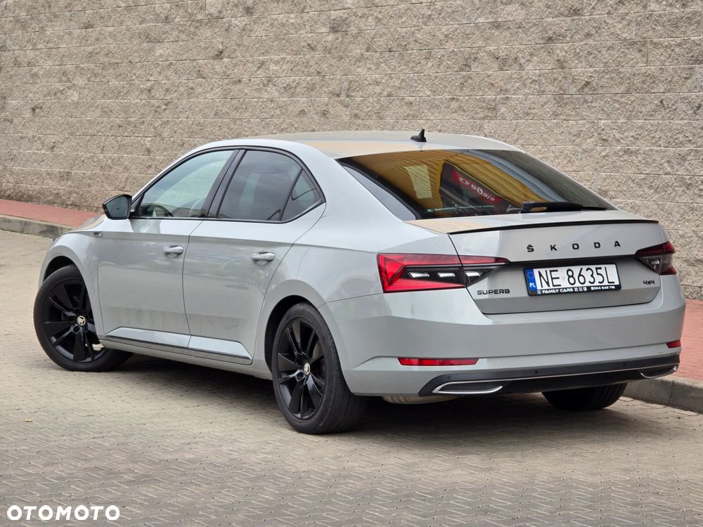 Skoda Superb 2.0 TDI SCR 4x4 Sportline DSG - 4