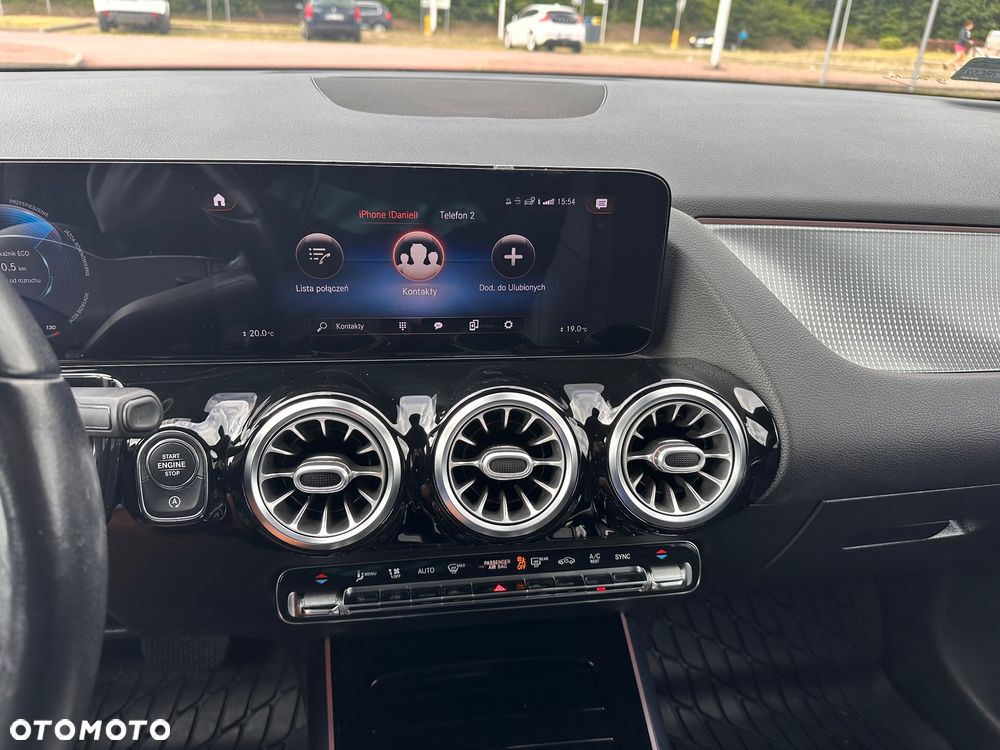 Mercedes-Benz GLA 200 d 4-Matic - 17