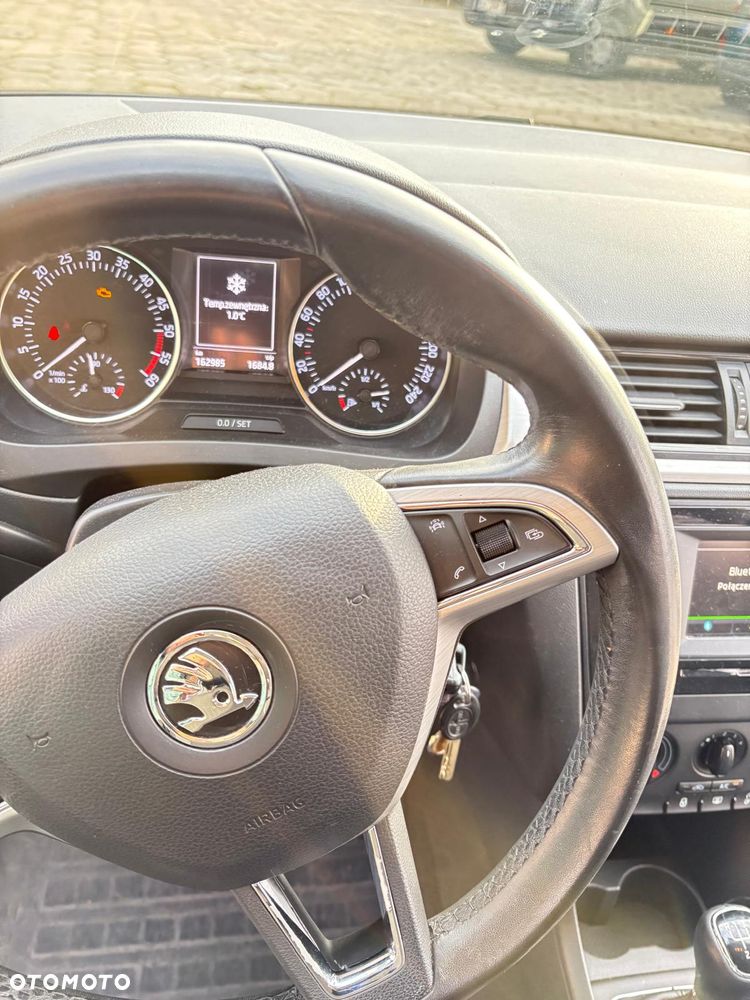 Skoda RAPID 1.6 TDI DPF Ambition - 7