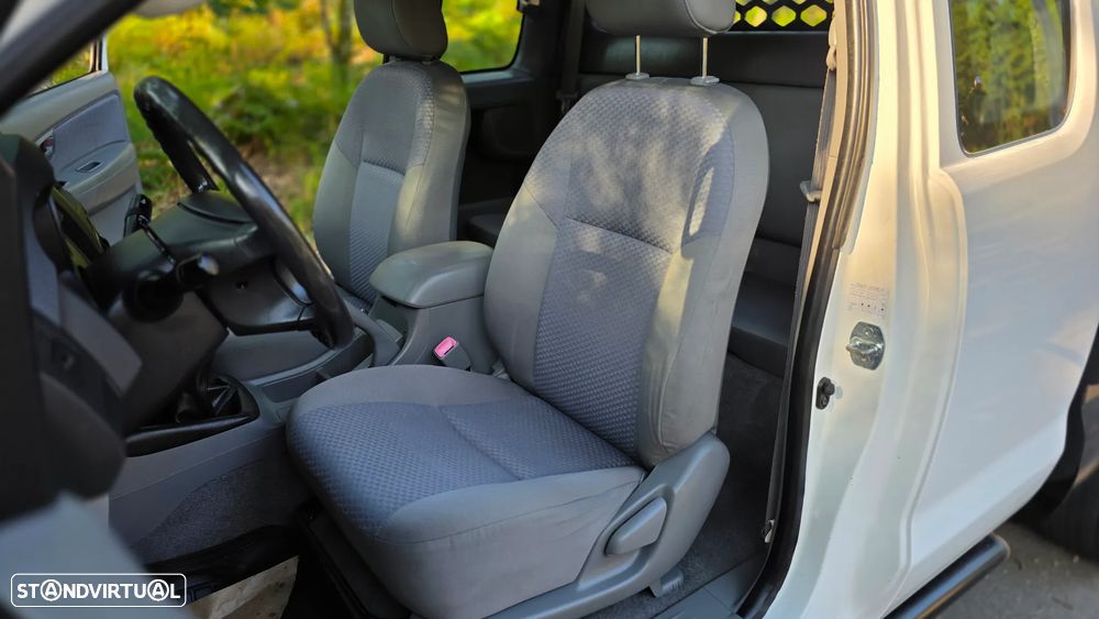 Toyota Hilux 4x4 Extra Cab DPF Comfort - 16