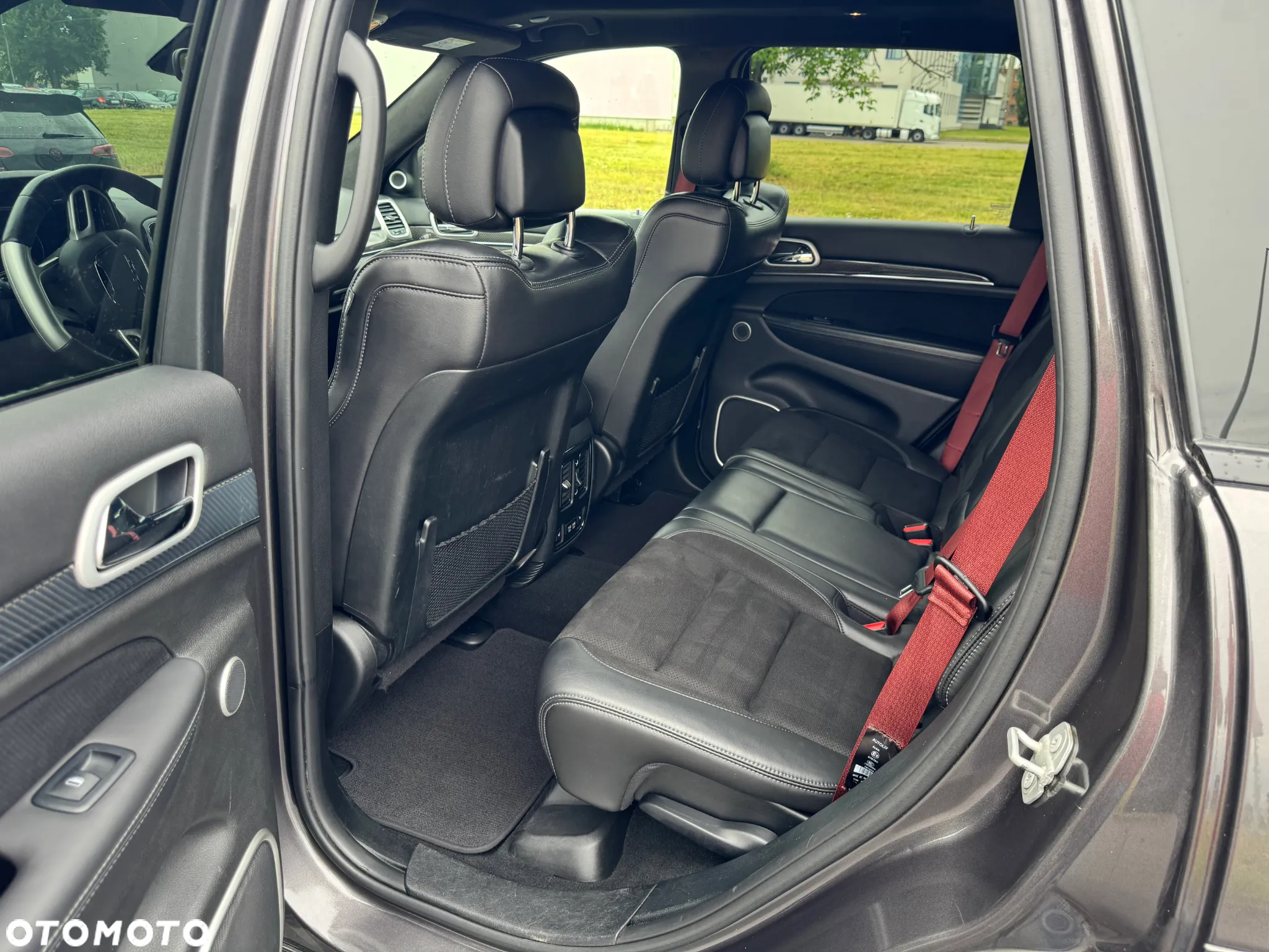 Jeep Grand Cherokee 6.4 V8 SRT8 - 6