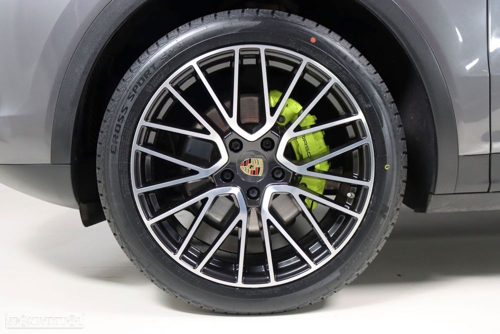 Porsche Cayenne E-Hybrid - 11