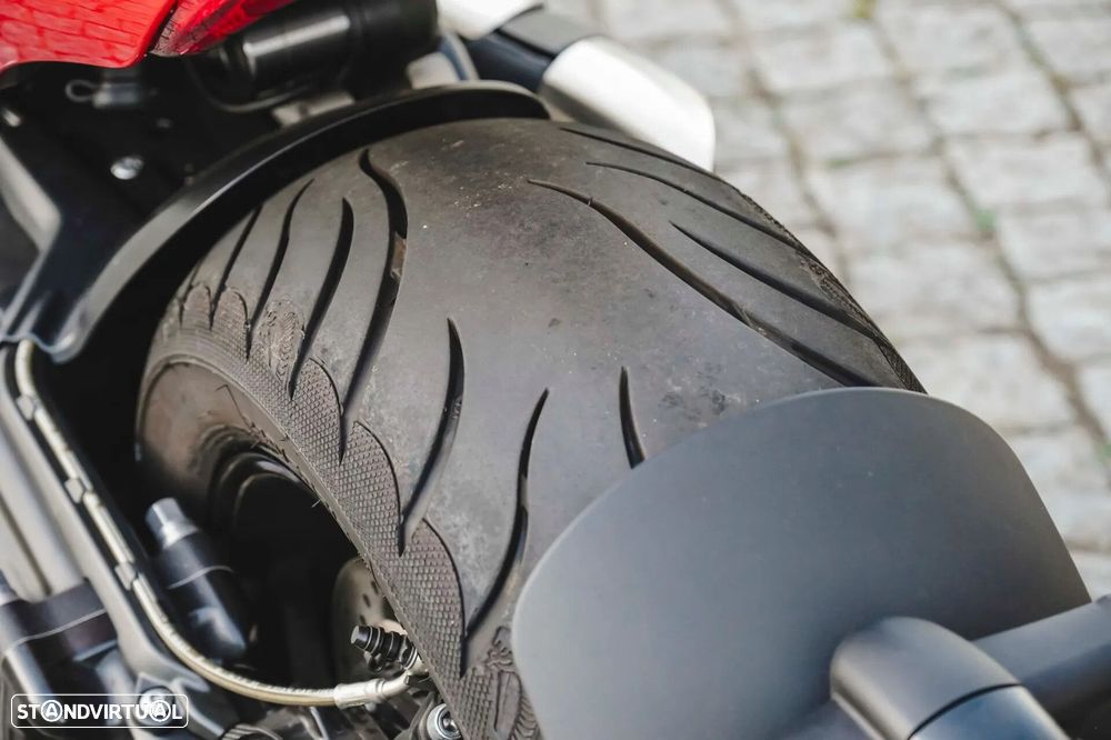 Triumph Rocket - 33