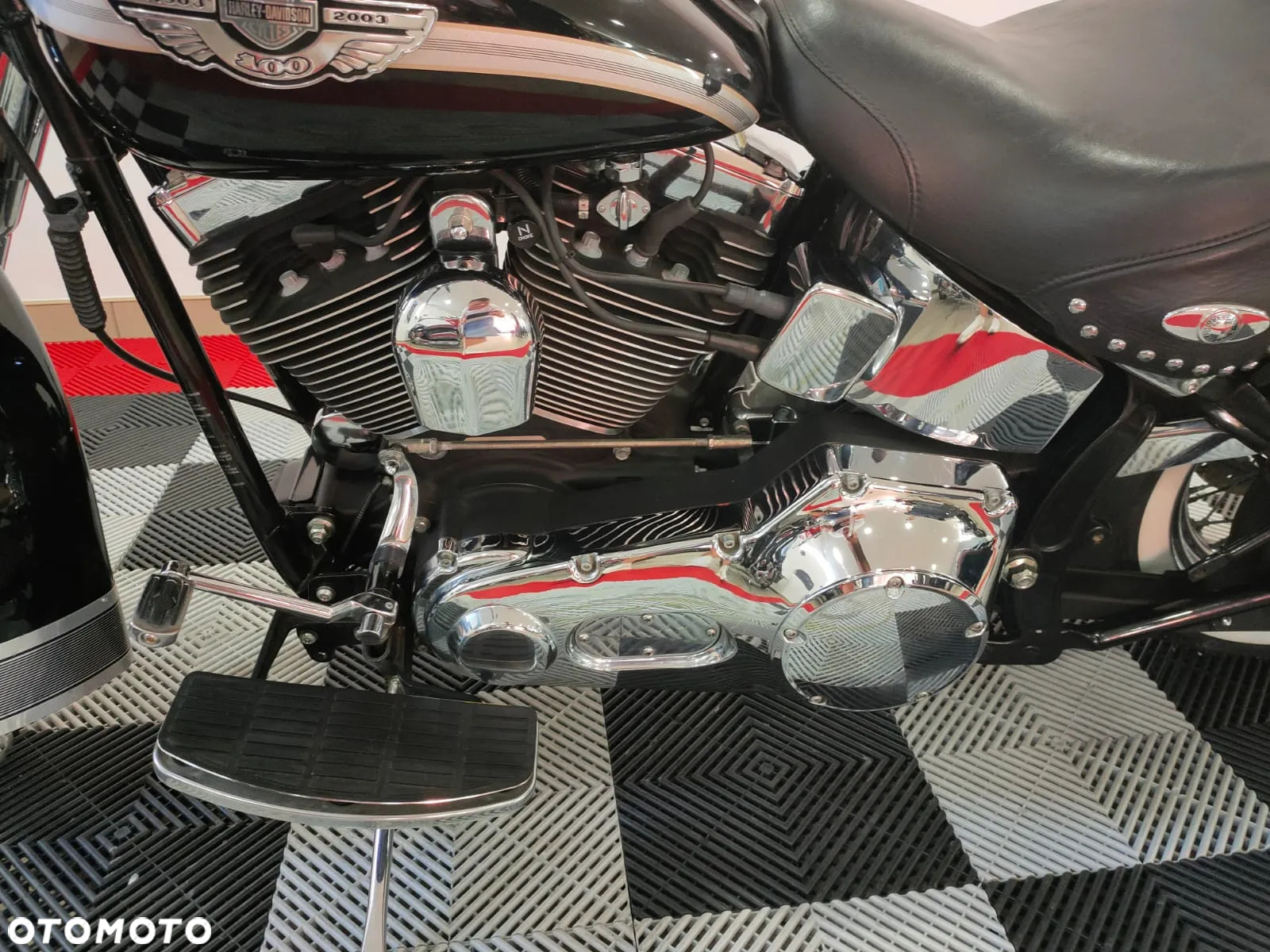 Harley-Davidson Softail Heritage Classic - 21