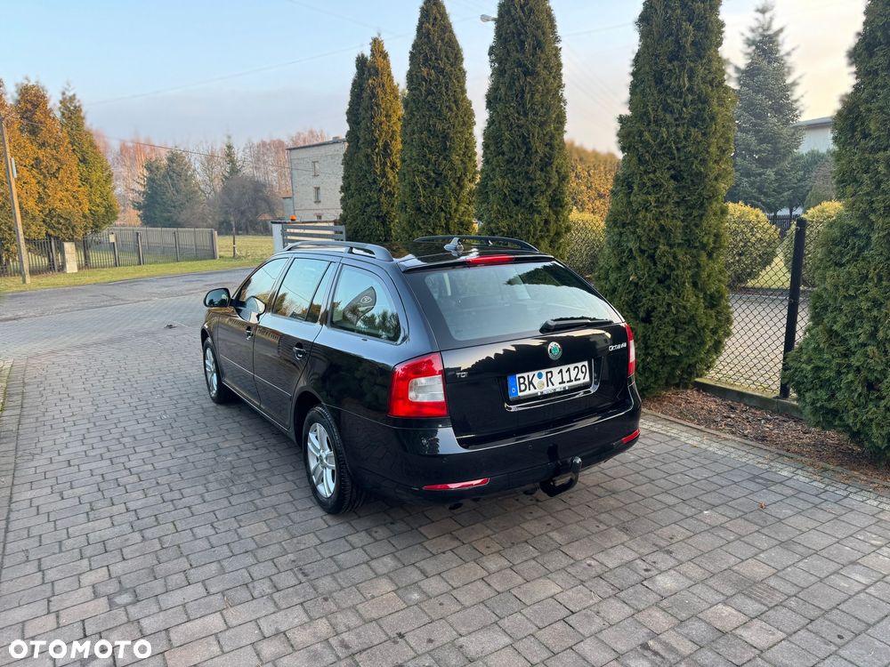 Skoda Octavia 1.6 TDI DPF Ambiente - 3