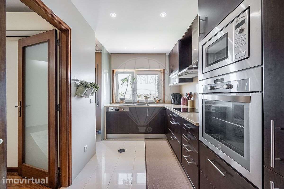 Apartamento T2+1 renovado com Jardim Privado - Moreira, Maia - Grande imagem: 4/26