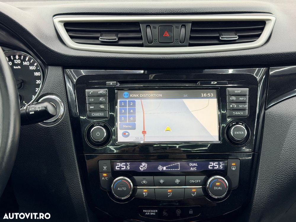 Nissan Qashqai 1.6 DCI Xtronic N-Connecta - 25