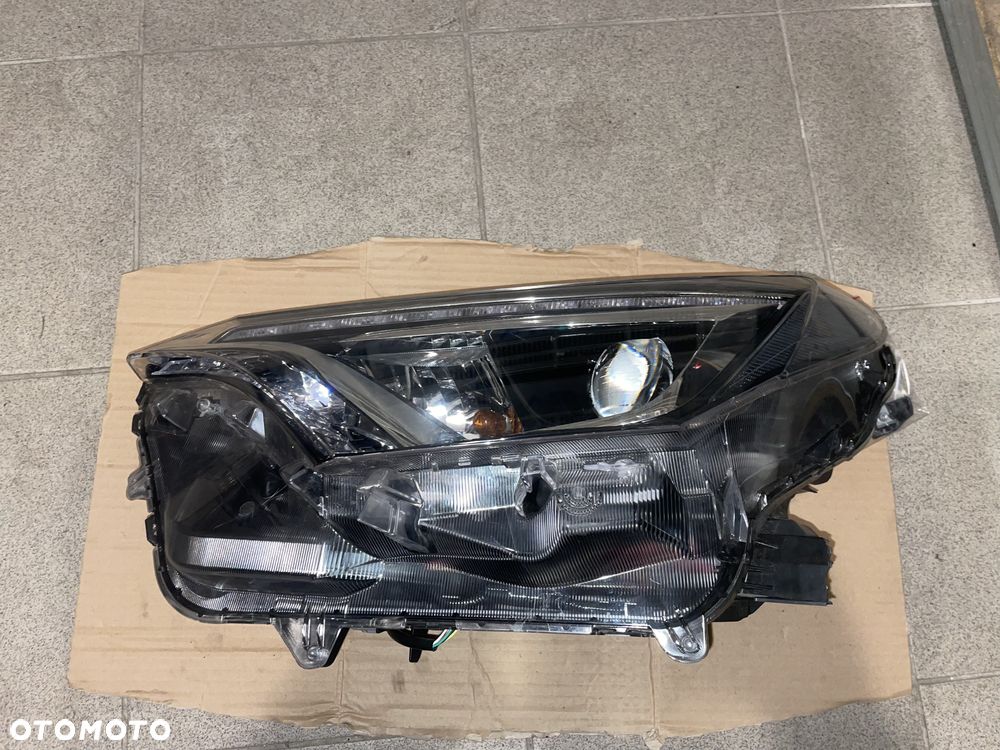 Lampa / reflektor Toyota RAV-4 | RAV4 IV - lewy przód (ORYGINALNE) - 1