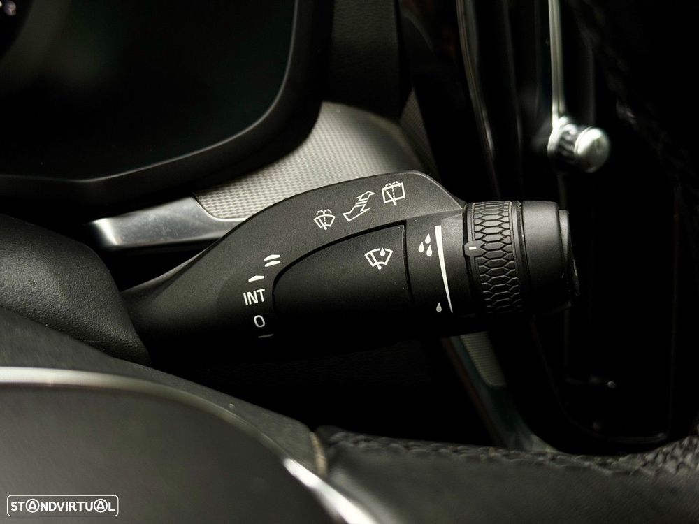 Volvo V60 2.0 B4 Plus Bright Auto - 38