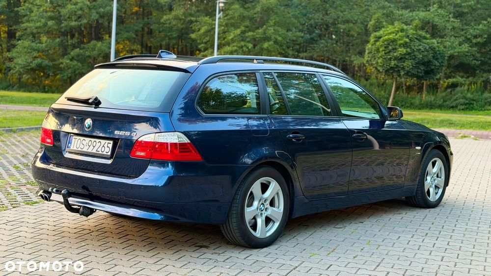 BMW Seria 5 525d - 6
