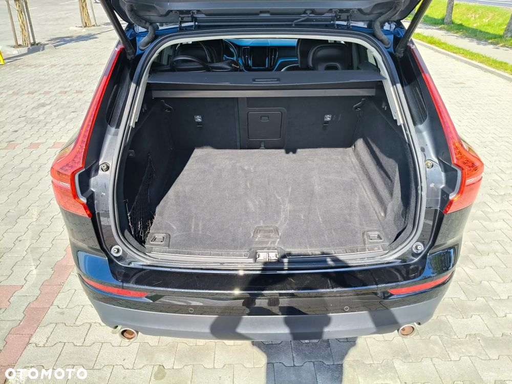 Volvo XC 60 T5 AWD Momentum - 11