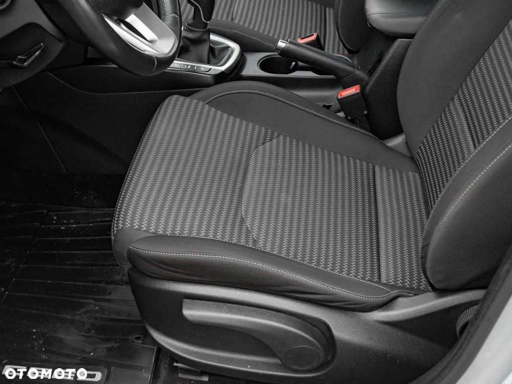 Kia Ceed 1.5 T-GDI M - 12