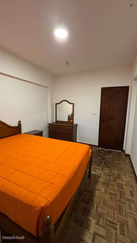 Quarto - localizado em Santarem - Grande imagem: 2/6