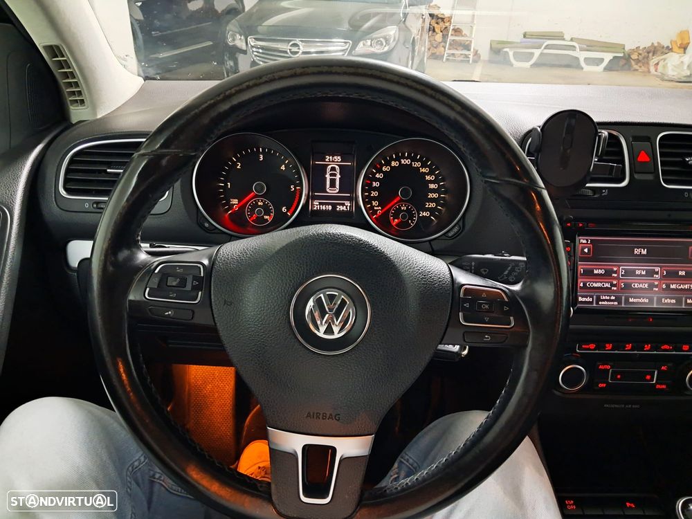 VW Golf 1.6 TDi Highline - 17