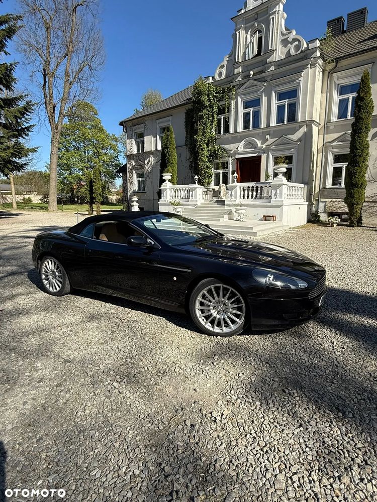 Aston Martin DB9 Standard - 6
