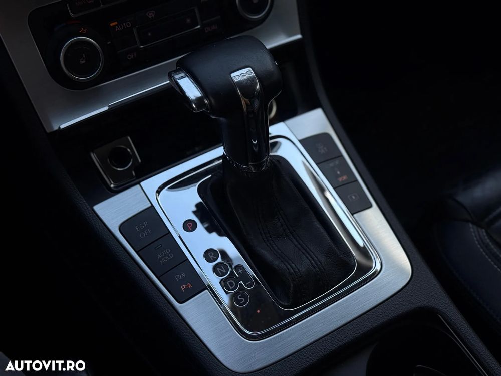 Volkswagen Passat CC 2.0 TDI DSG Exclusive - 10