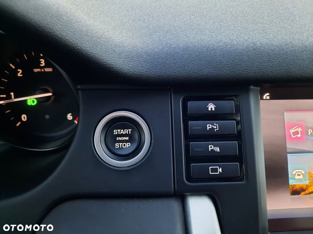 Land Rover Discovery Sport 2.0 TD4 HSE Luxury - 32