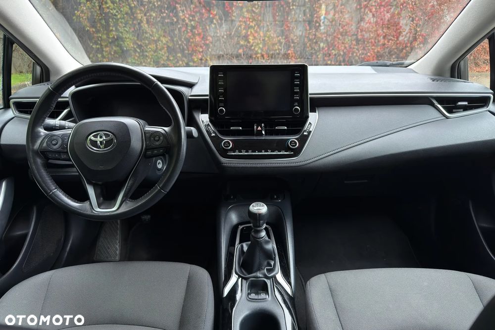 Toyota Corolla 1.6 Comfort - 9