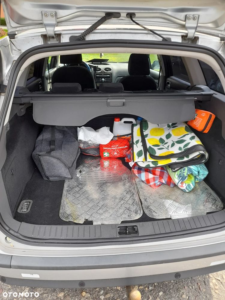 Ford Focus 2.0 Ghia - 14