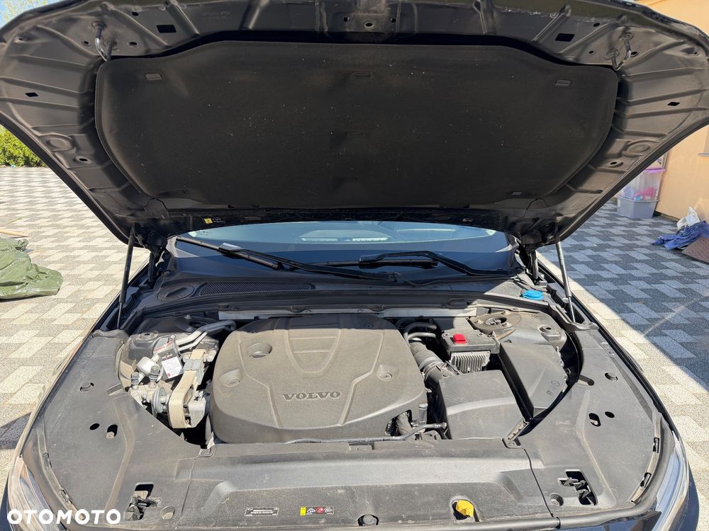 Volvo S90 D5 SCR AWD Momentum Pro - 25