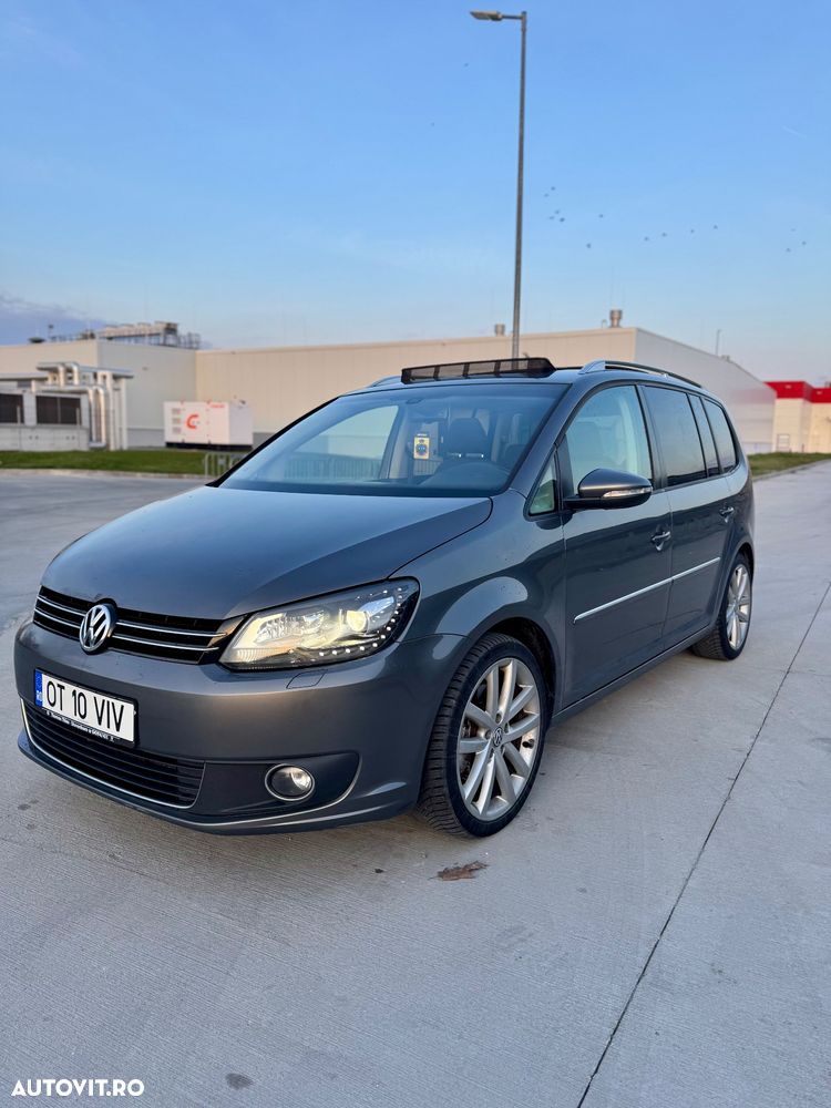 Volkswagen Touran 2.0 TDI DPF Highline DSG - 8