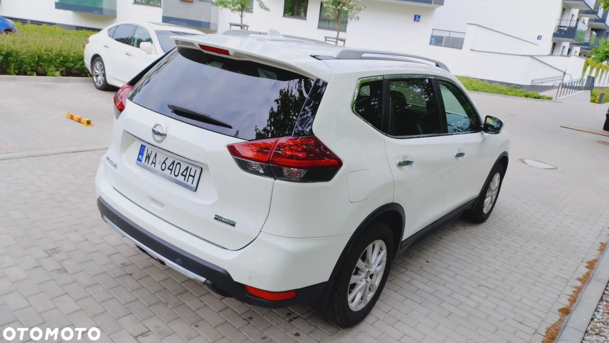 Nissan Rogue - 4