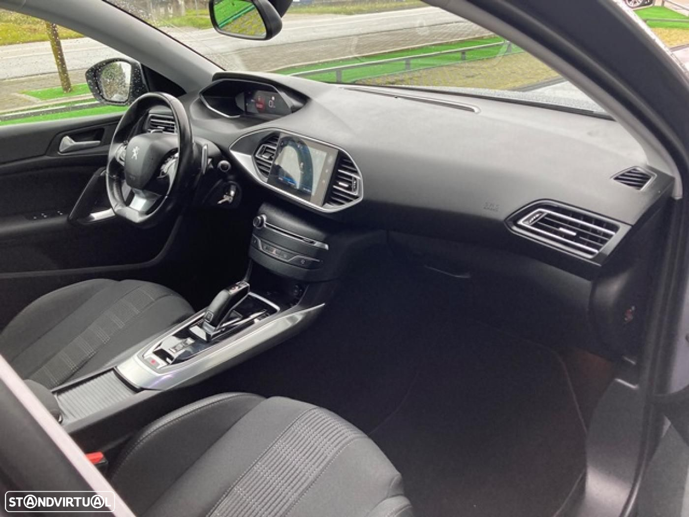 Peugeot 308 SW 1.5 BlueHDi Allure EAT8 - 33