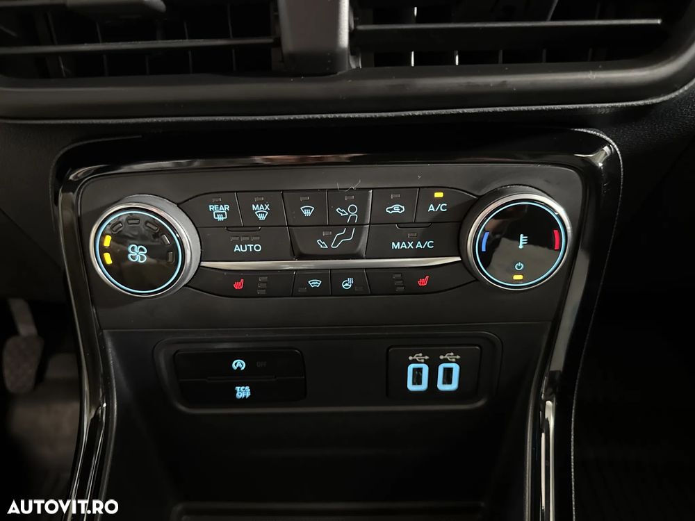 Ford EcoSport - 18