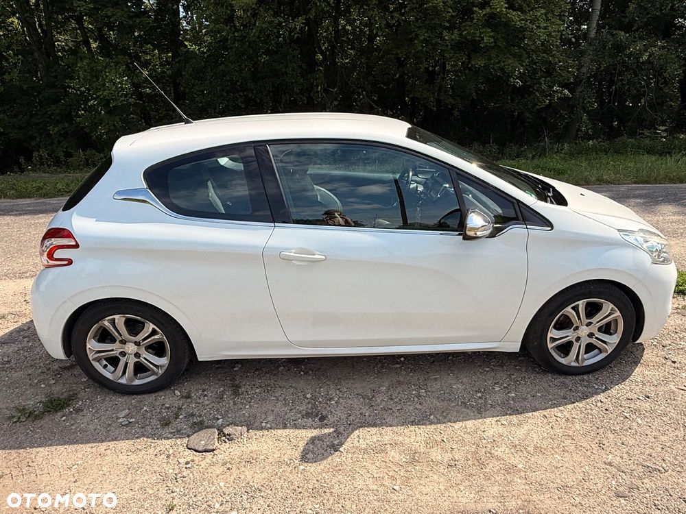 Peugeot 208 - 9