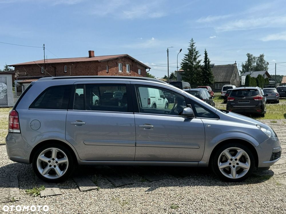 Opel Zafira - 28