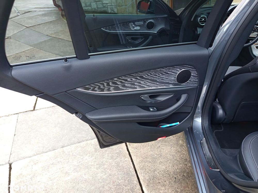 Mercedes-Benz Klasa E - 8