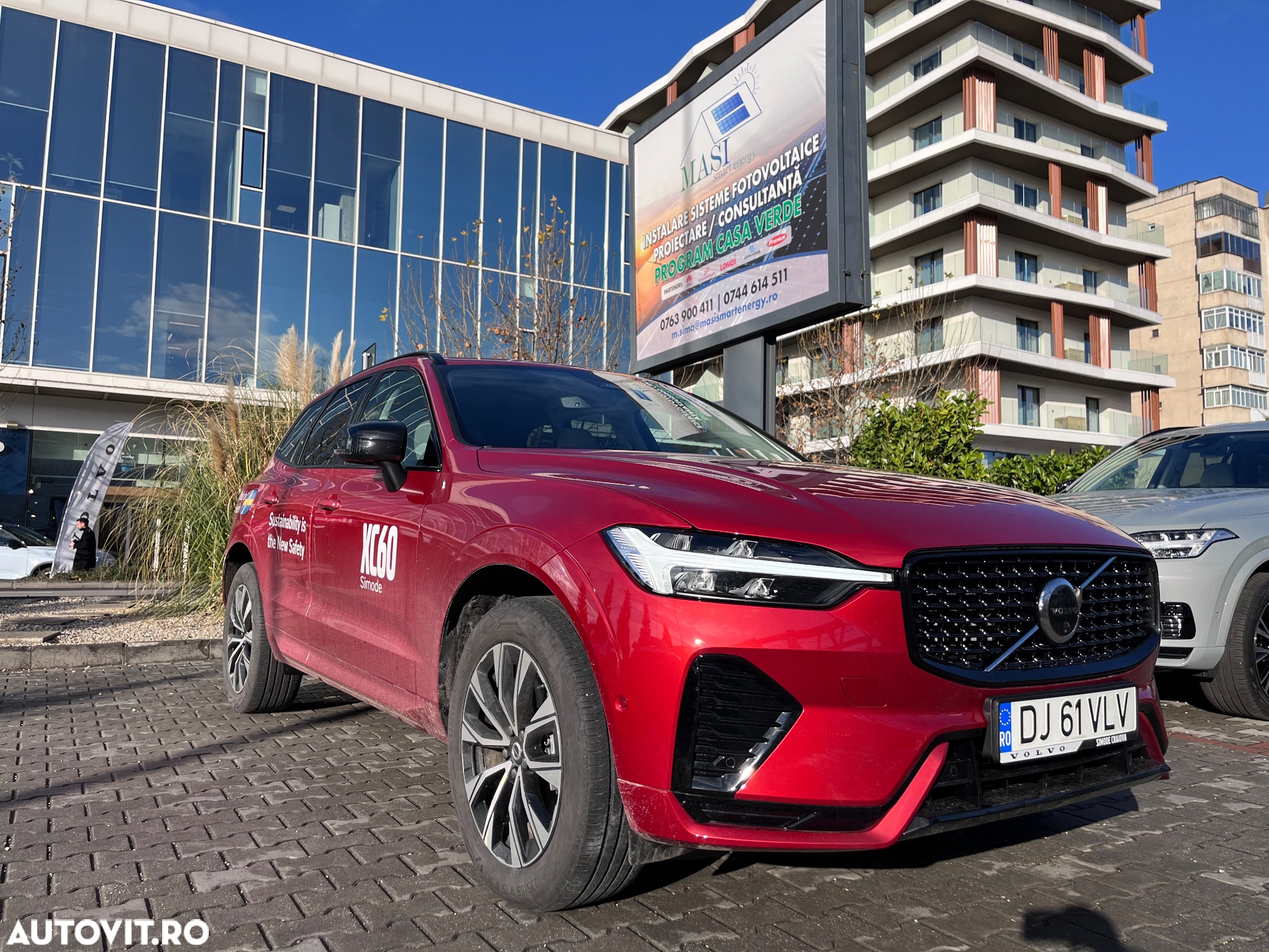 Volvo XC 60 B4 MHEV AT AWD Plus Dark - 2
