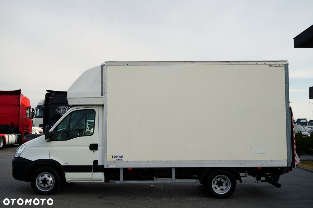 Iveco DAILY 35-150 / KONTENER 4,3 m  / WINDA 750 KG / BLIŹNIAK / SPROWADZONY - 5