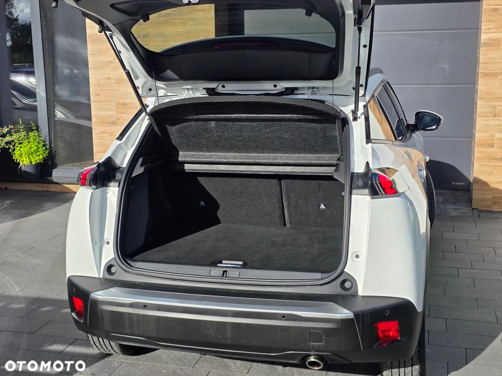 Peugeot 2008 1.5 BlueHDi Allure S&S EAT8 - 34