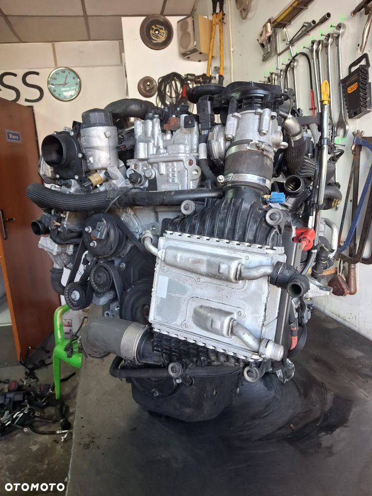 Jaguar E-pace G4D3 204 DTD silnik kompletny - 3