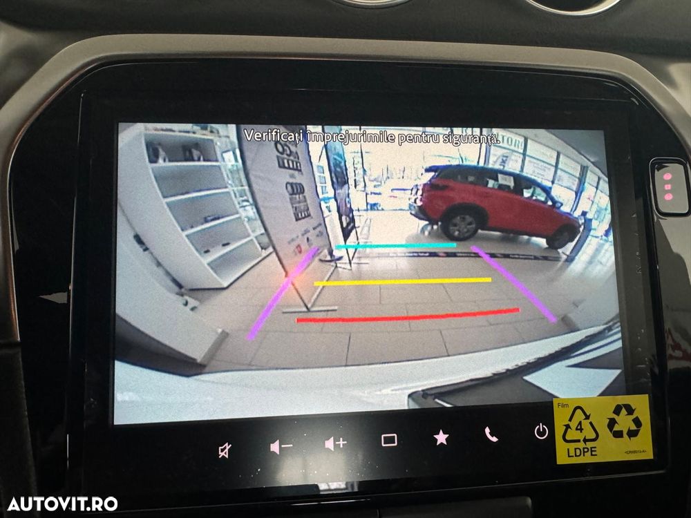 Suzuki Vitara 1.4 Boosterjet 6MT AllGrip MHEV Passion - 14