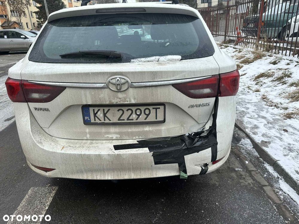 Toyota Avensis - 7