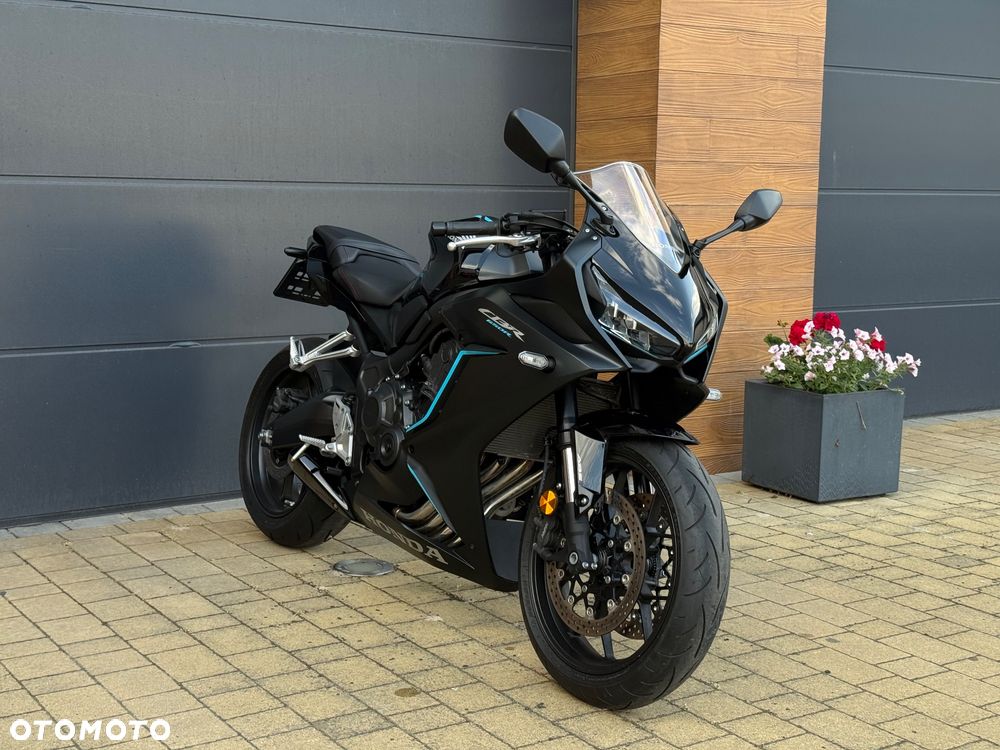 Honda CBR - 6