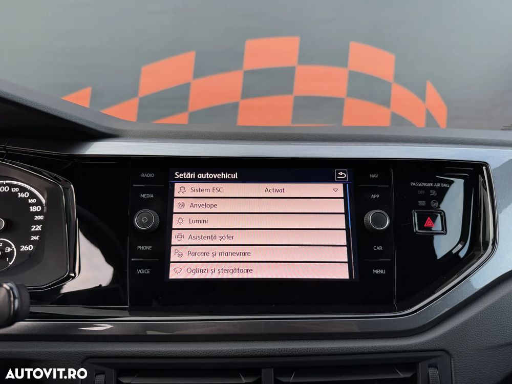 Volkswagen Polo 1.6 TDI SCR Highline - 20