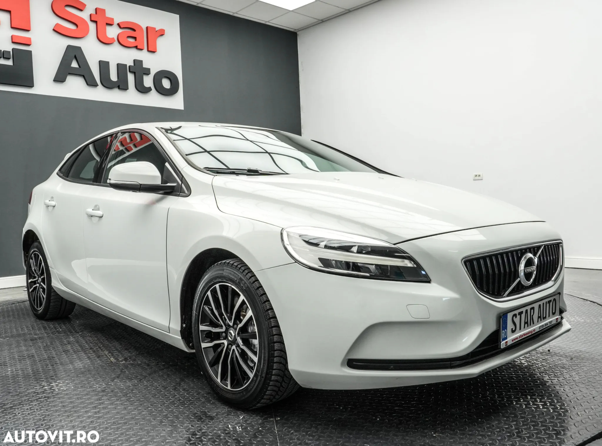 Volvo V40 D3 Aut. Momentum - 3