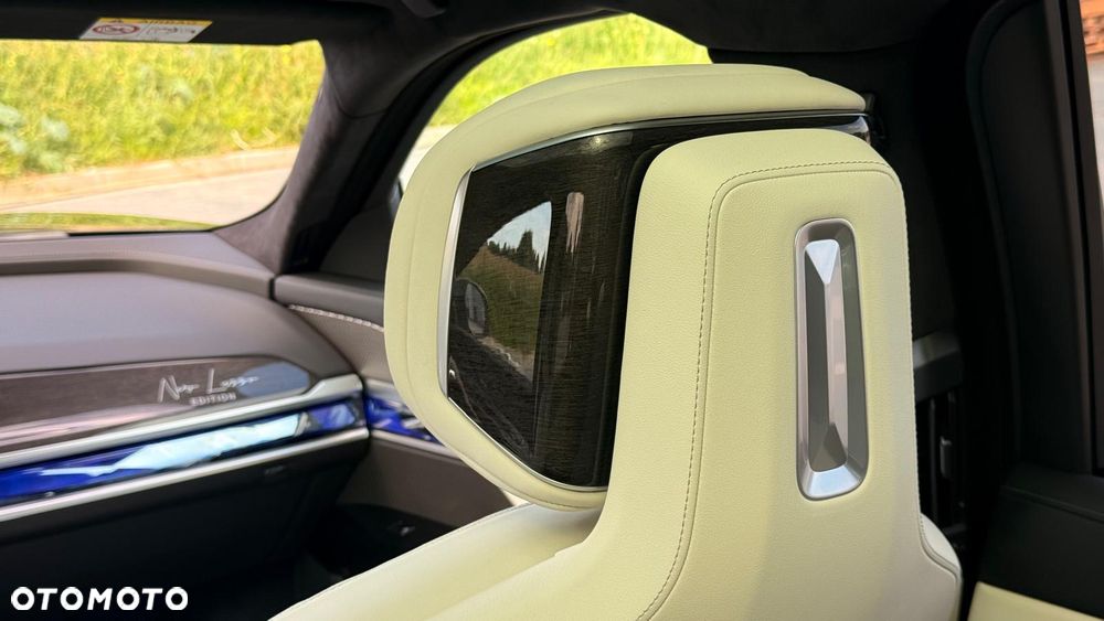 BMW Seria 7 740d xDrive mHEV Individual Edition sport - 33