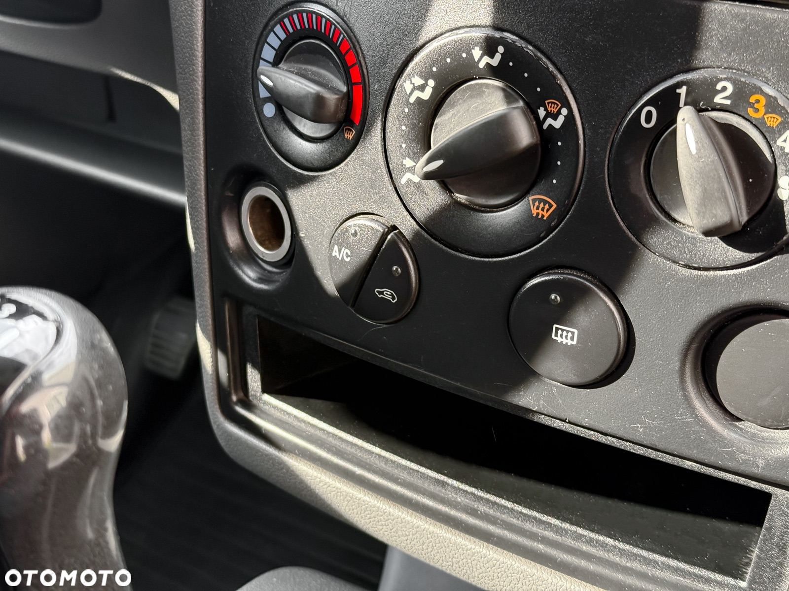 Ford Transit Connect - 15